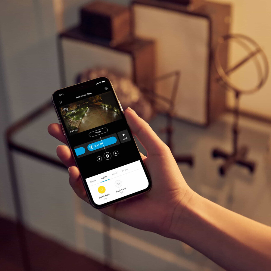 ilumine seus caminhos com luminárias inteligentes ativadas por movimento.